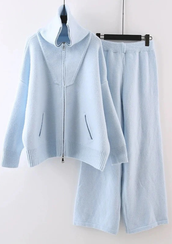 Comfy Naya  High Neck Zip Knit Set