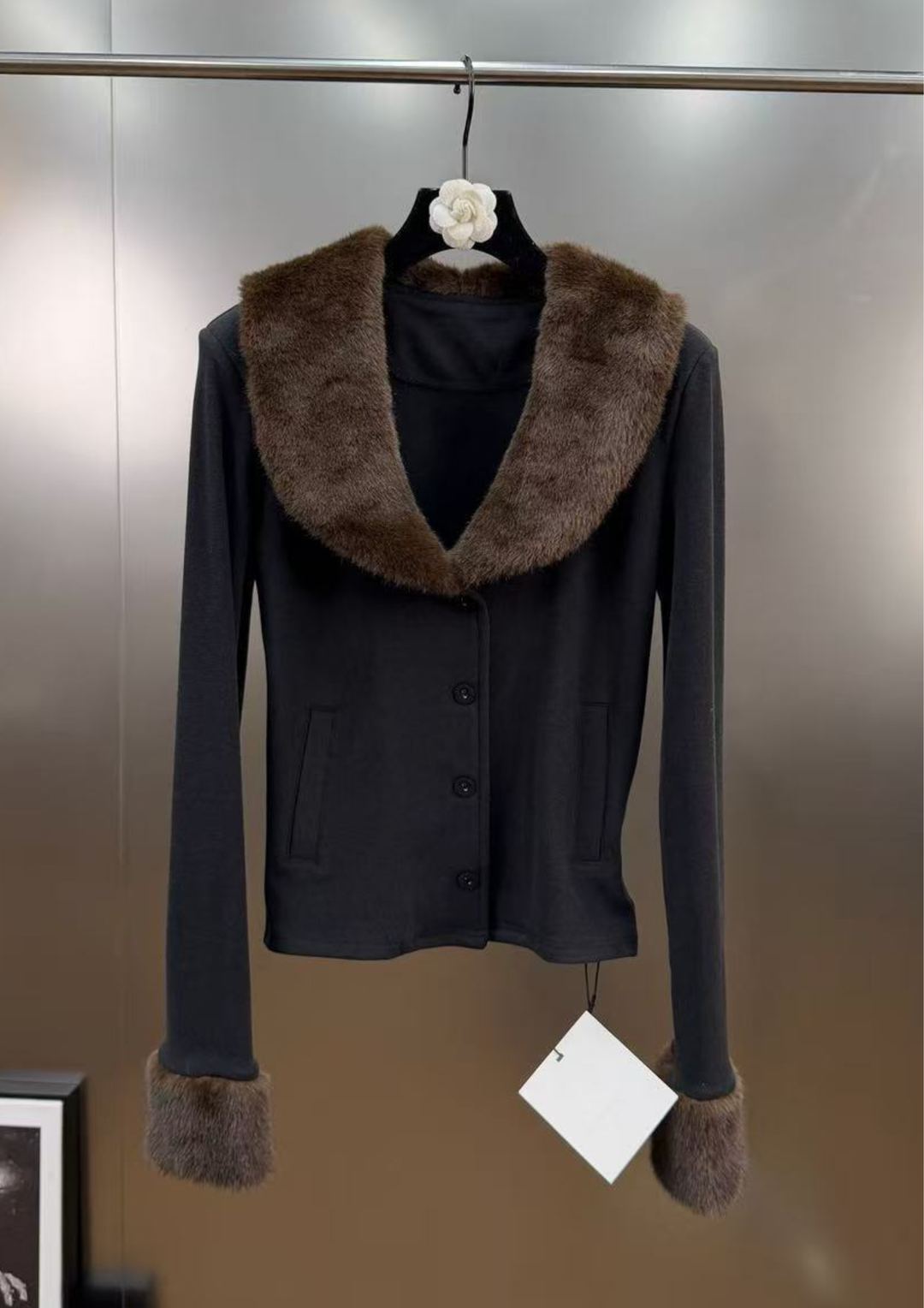 Contrast  Cuffed Fur Sleeves Collar Knit Cardigan Top