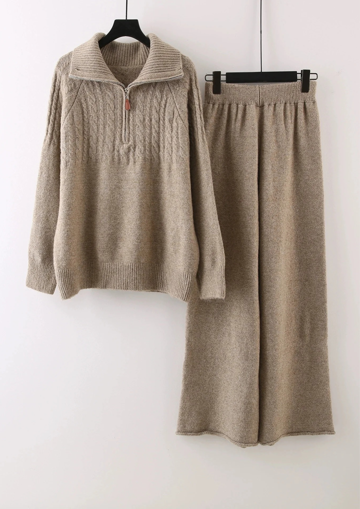 Chloe Comfy  Zip KNit  Set