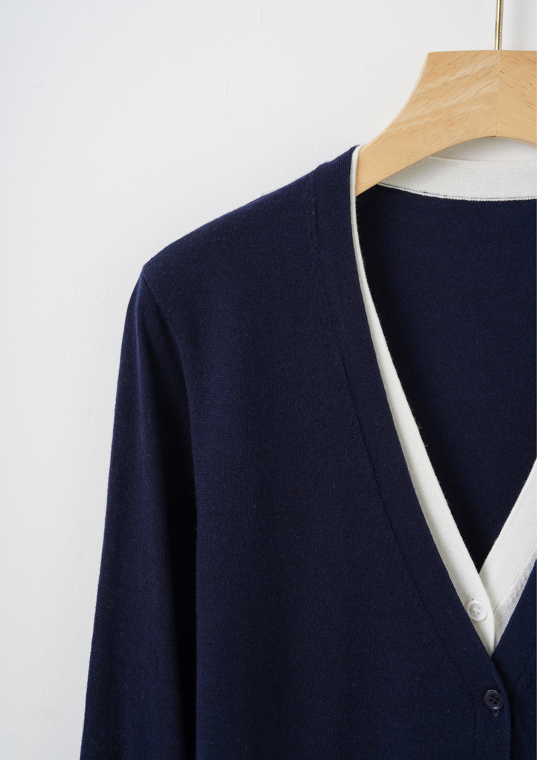 Contrast Trim Slim Knit Sweater