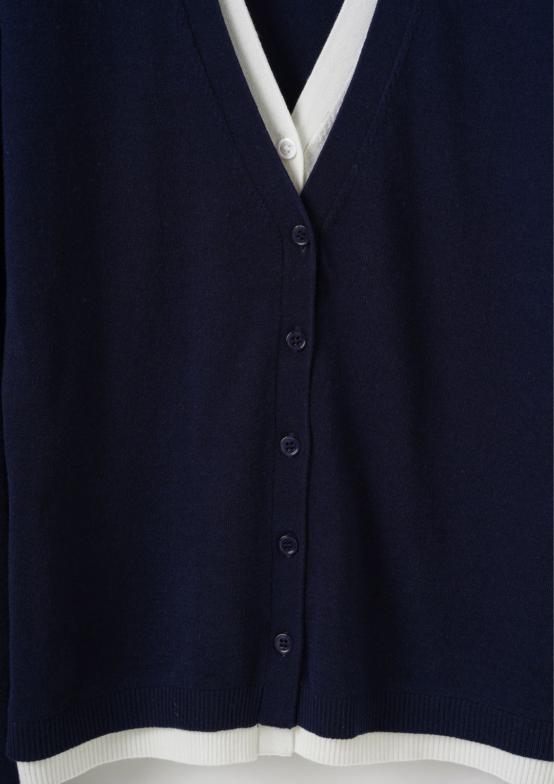 Contrast Trim Slim Knit Sweater