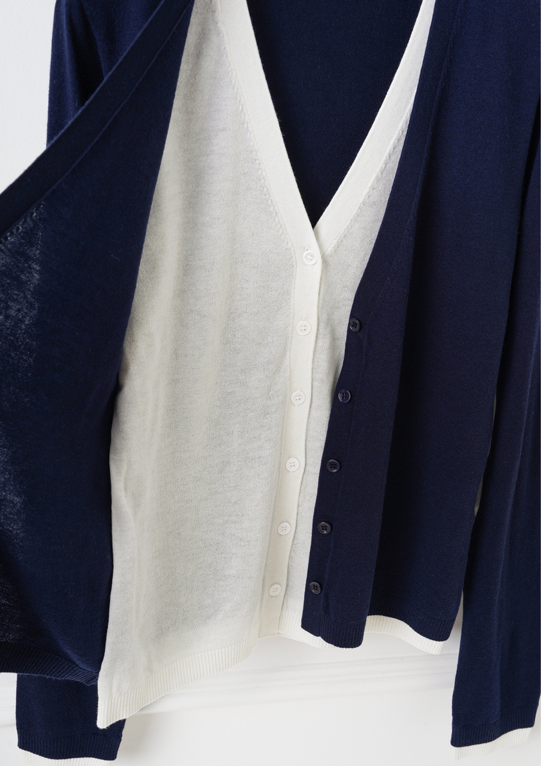 Contrast Trim Slim Knit Sweater