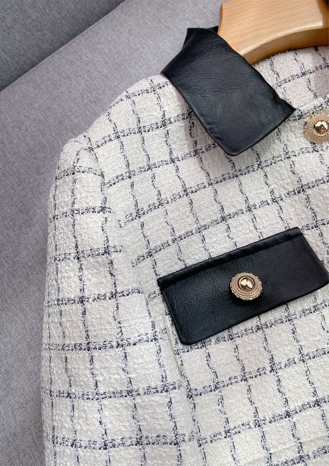 Noir Elegance  Chic Tweed Fur Trim Set