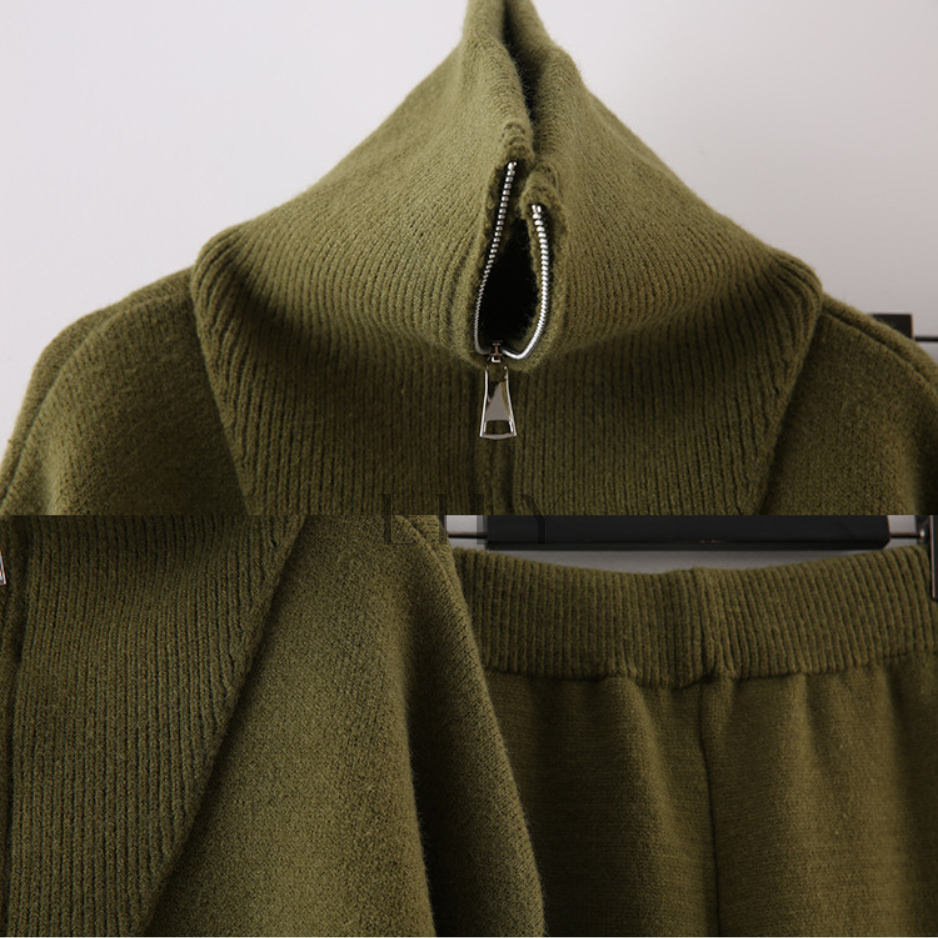Comfy Naya  High Neck Zip Knit Set