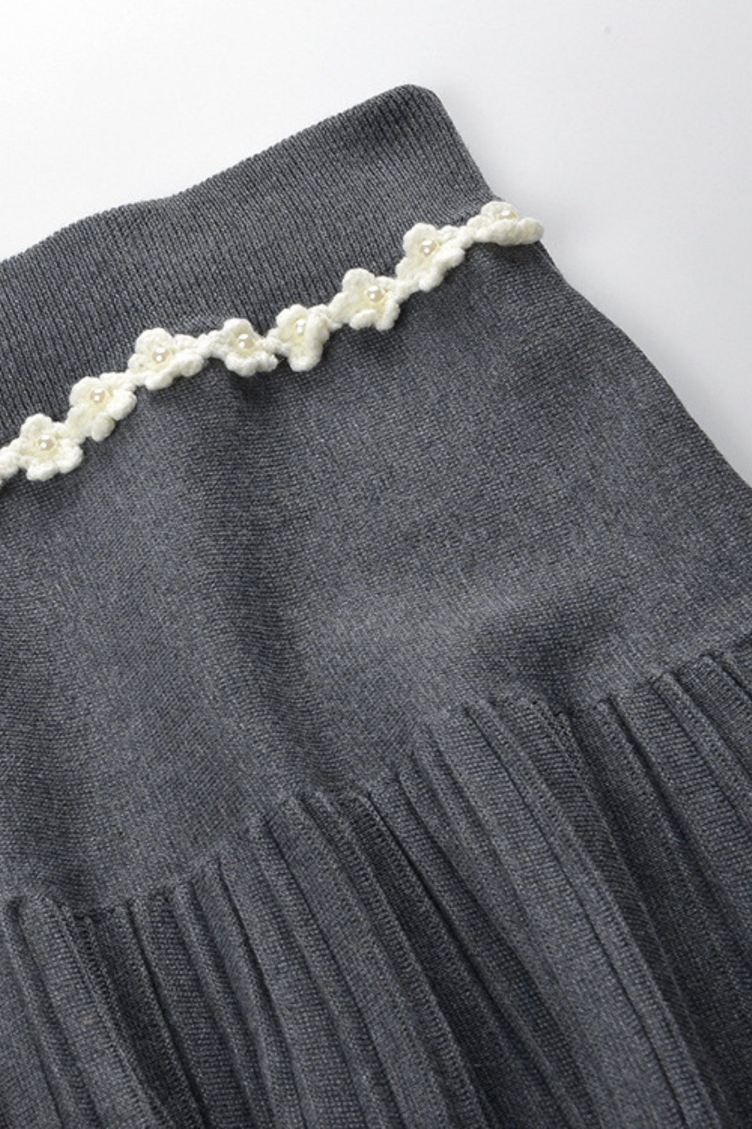 Grey Pleated Mini Skirt with Pearl Flower Waistline