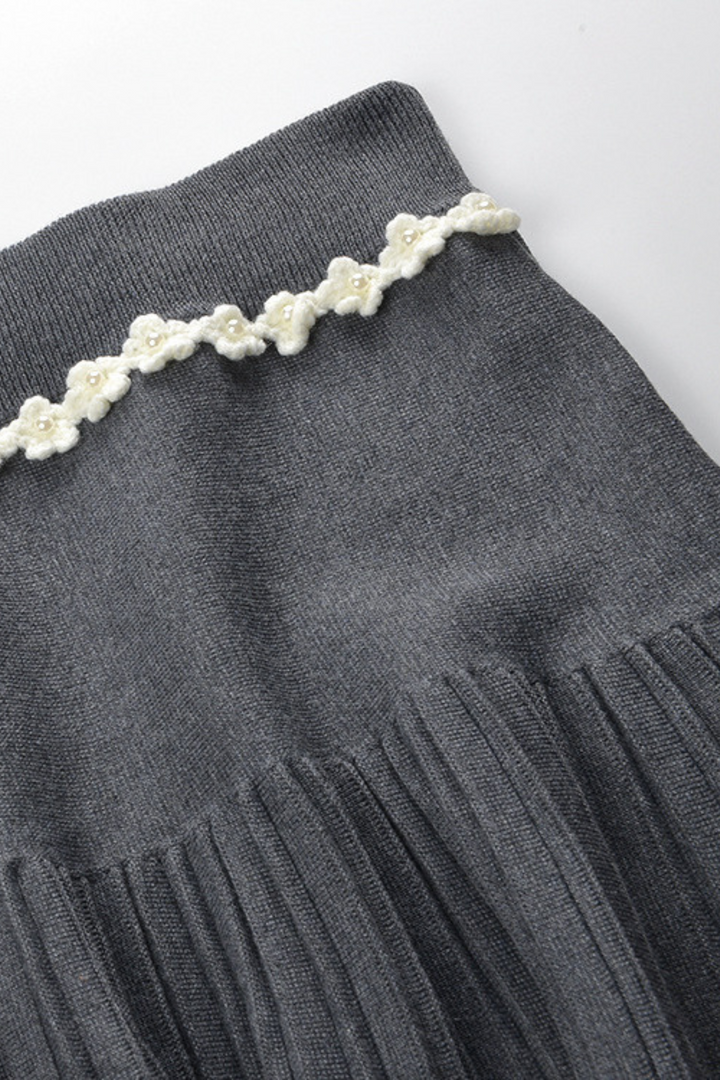 Grey Pleated Mini Skirt with Pearl Flower Waistline