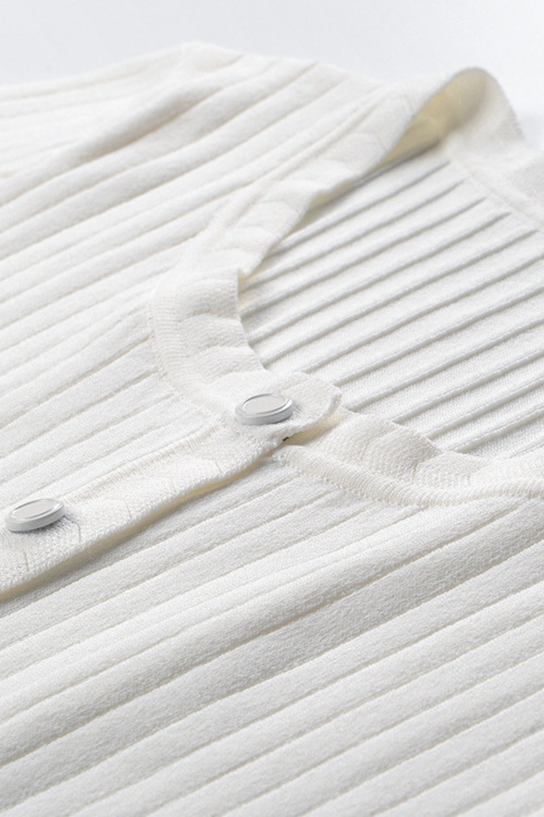 Lily – Ribbed Button Front Pleated Maxi Dress in White