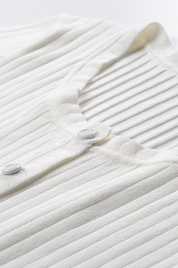 Lily – Ribbed Button Front Pleated Maxi Dress in White
