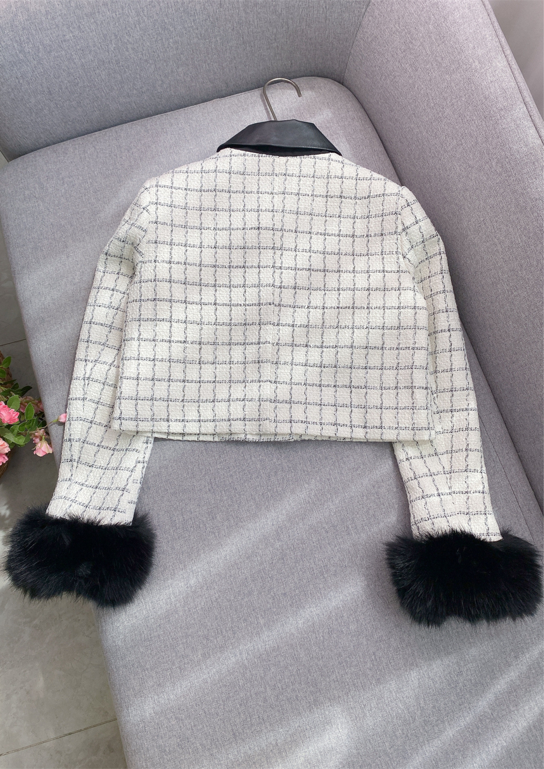 Noir Elegance  Chic Tweed Fur Trim Set