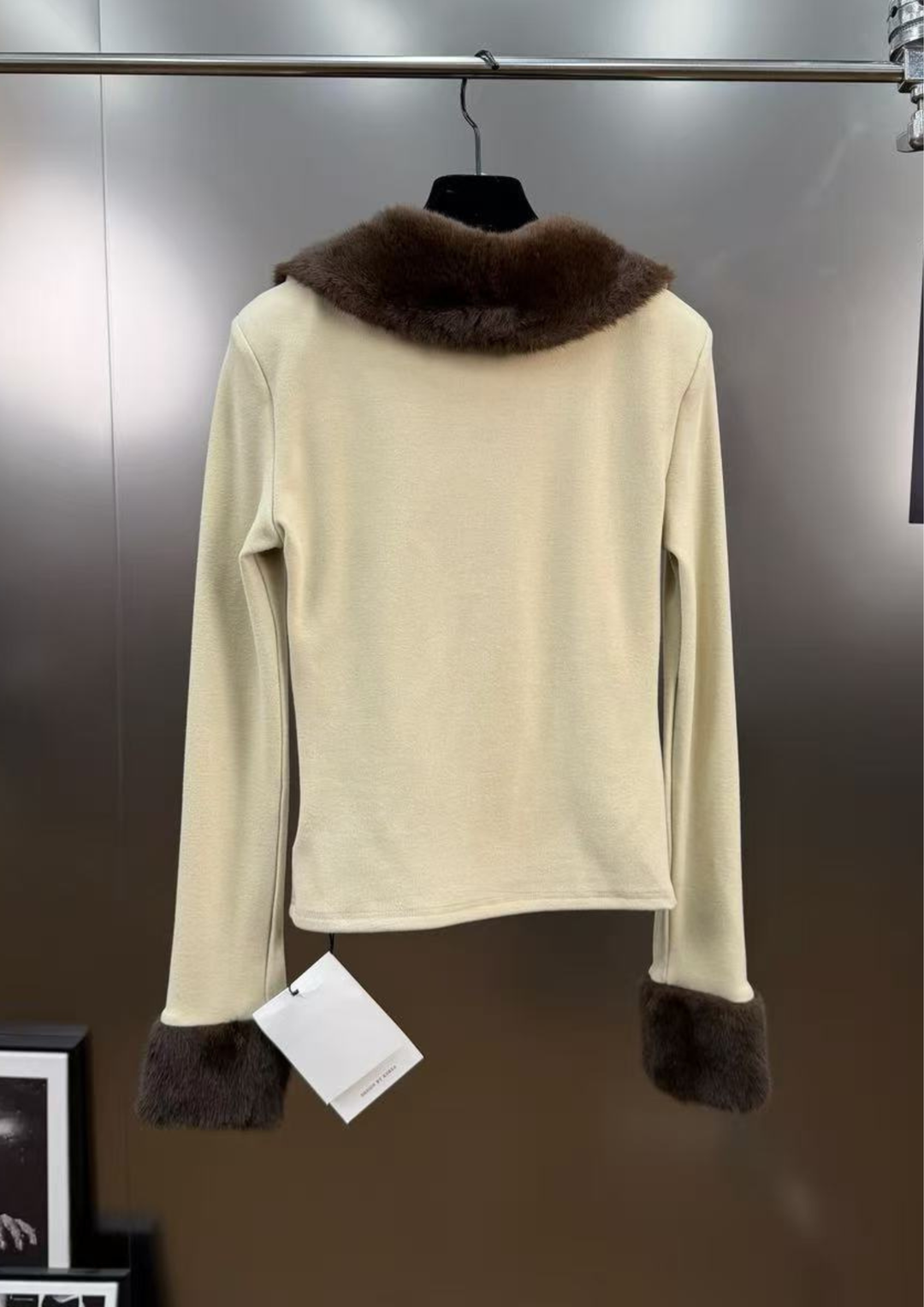 Contrast  Cuffed Fur Sleeves Collar Knit Cardigan Top